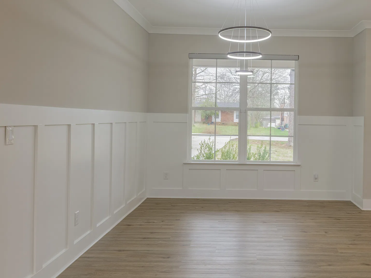 4 bed, 2225 sqft, $3,200 — Photo 2