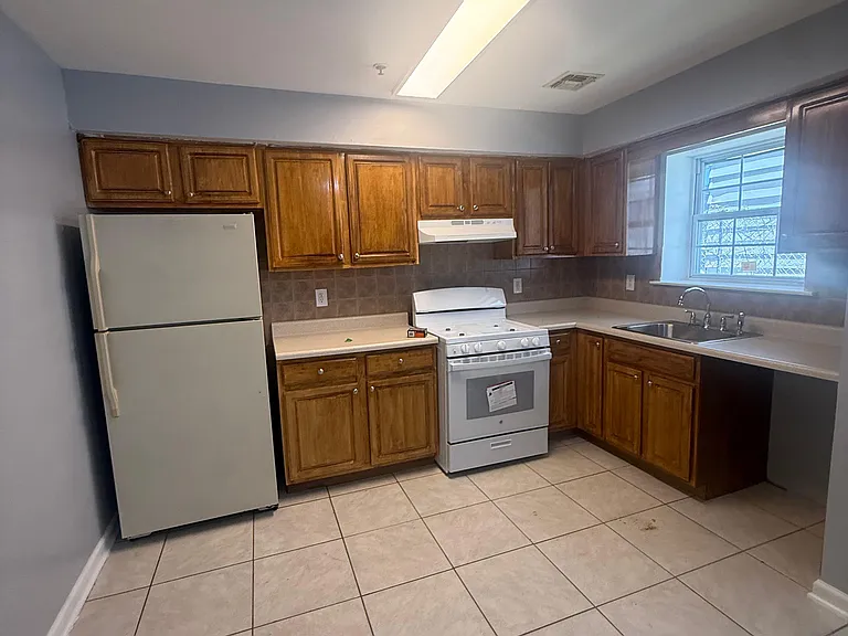 95 Wainwright St #1G — Photo 8