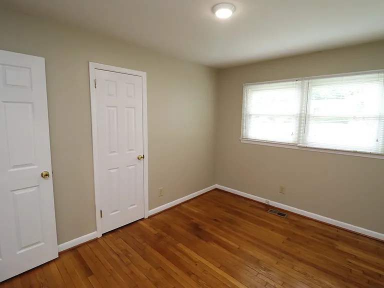 829 Carlisle St — Photo 16