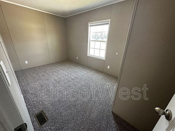 3rd image of 213 W Tower Ln