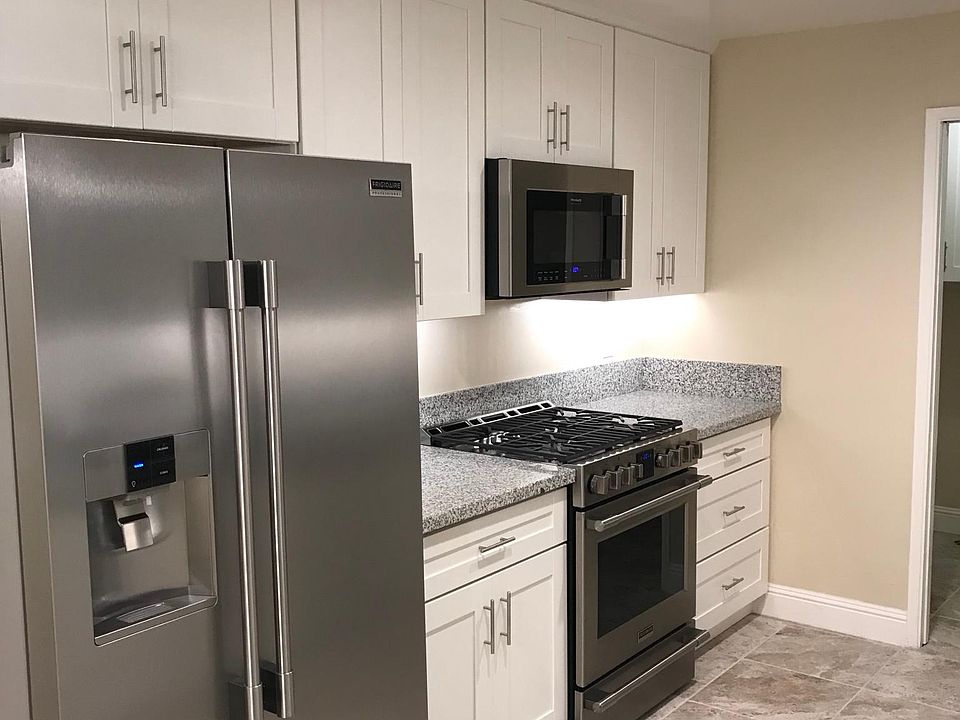 1st image of 2340 Patricia Dr