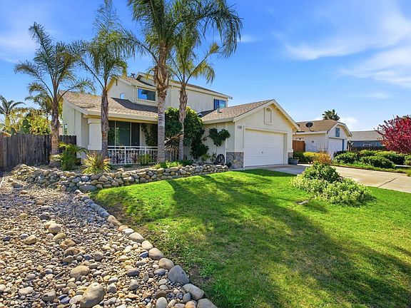 2nd image of 1109 Deerpark Rd