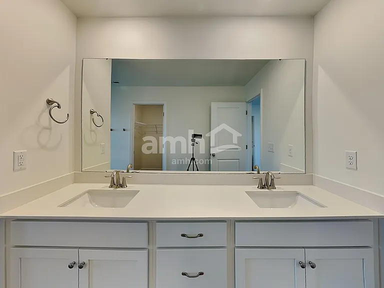 3460 Lincoln Heights Ln — Photo 11