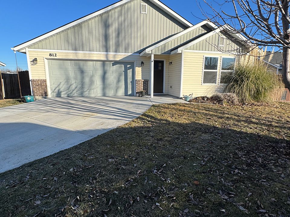 1st image of 832 W Odessa Loop