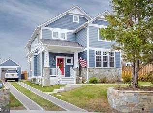 1210 S Walter Reed Dr, Arlington, VA 22204