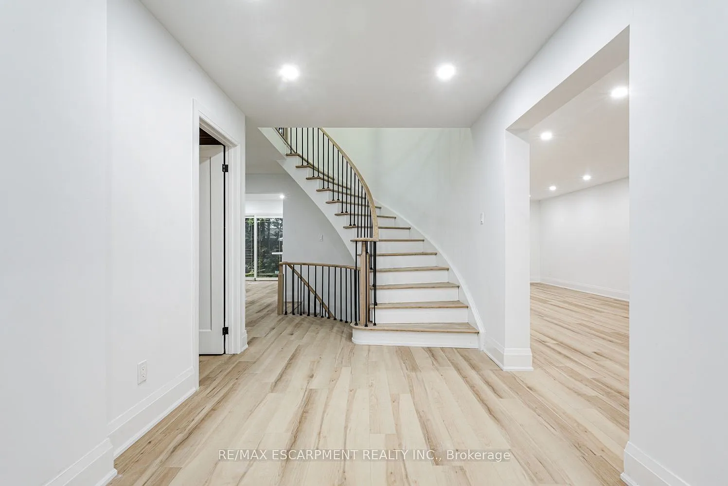 7 bed, $6,000 — Photo 2