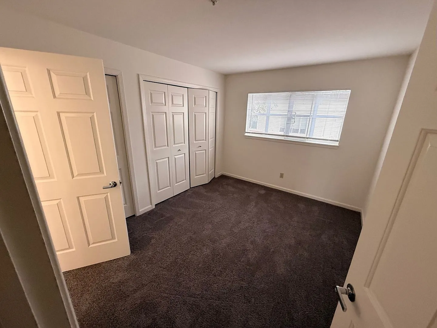 R13 — Photo 4