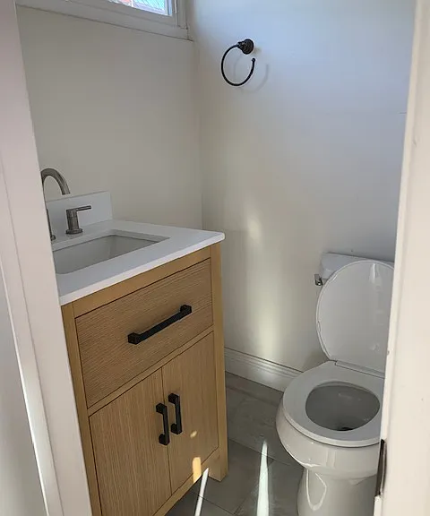 1/2 bath off 2nd bedroom