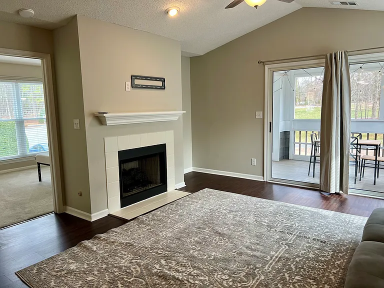 751 Southwest Dr — Photo 17