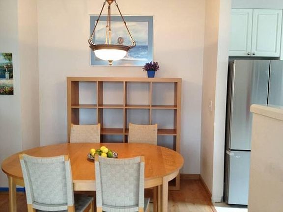 3rd image of 4343 Roosevelt Way NE APT 201