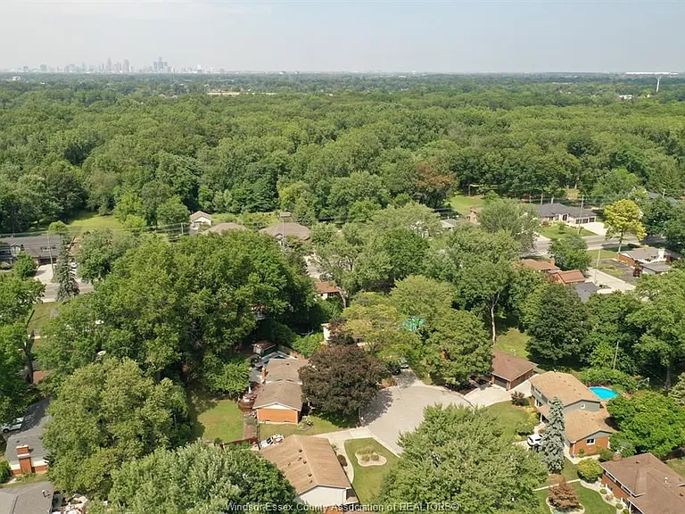 5710 Dalton Ave — Photo 44