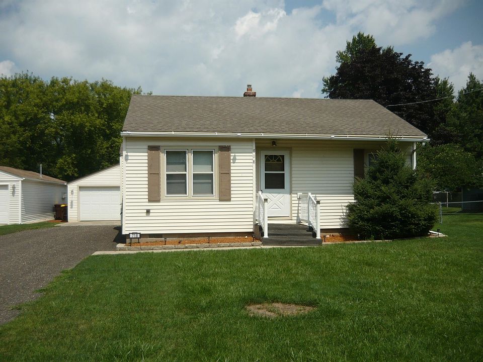 2nd image of 718 Evans Ave