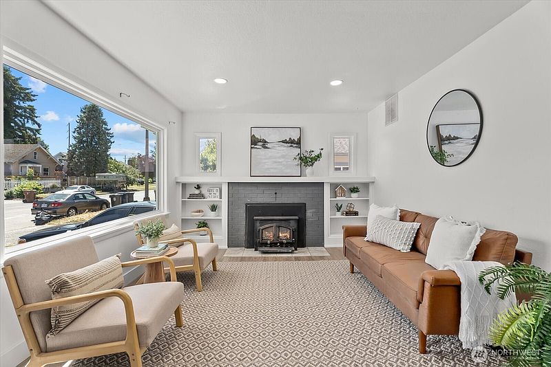 3rd image of 3838 S G Street