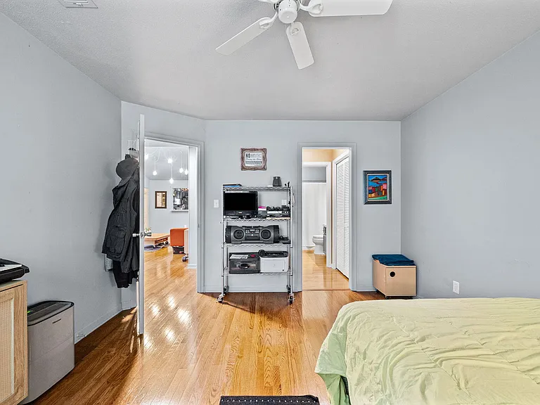 302 Northwind Dr — Photo 22
