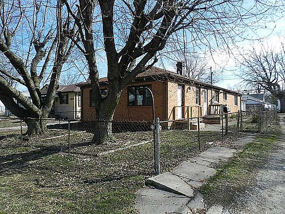 5th image of 1615 N Colorado Ave
