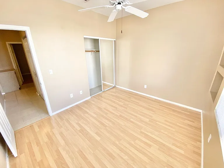 1605 Cimarron Crest St — Photo 3