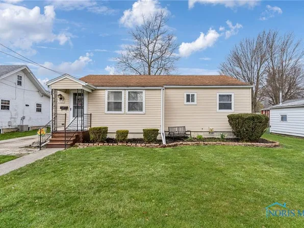 1320 Park St, Findlay, OH 45840