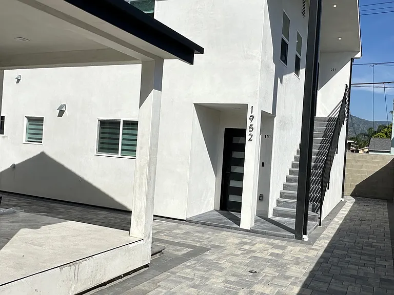 1952 N Parish Pl #201 — Photo 14