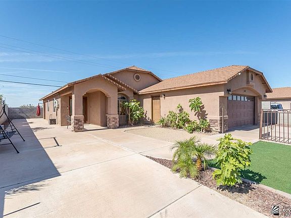 4th image of 2367 E Aguirre St
