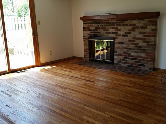 3rd image of 4805 Nugent Dr