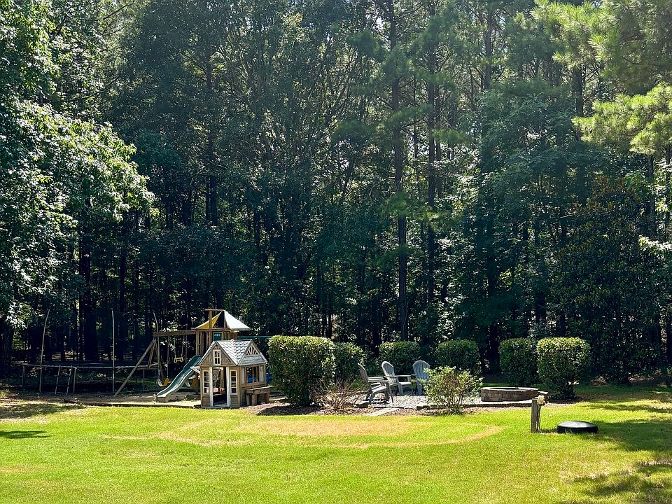 2nd image of 311 Ivy Vale Ct