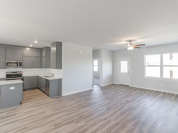 4th image of 5200 Bluestem Ave