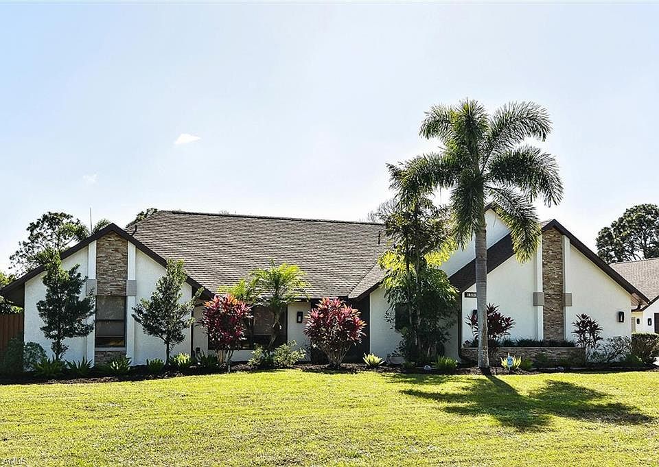 1st image of 15950 Country Ct