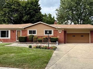 11971 Fairview Dr, Sterling Heights, MI 48312