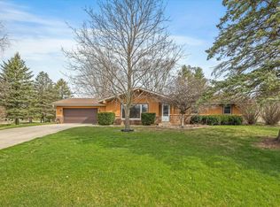 29800 Clover Ln, Waterford, WI 53185