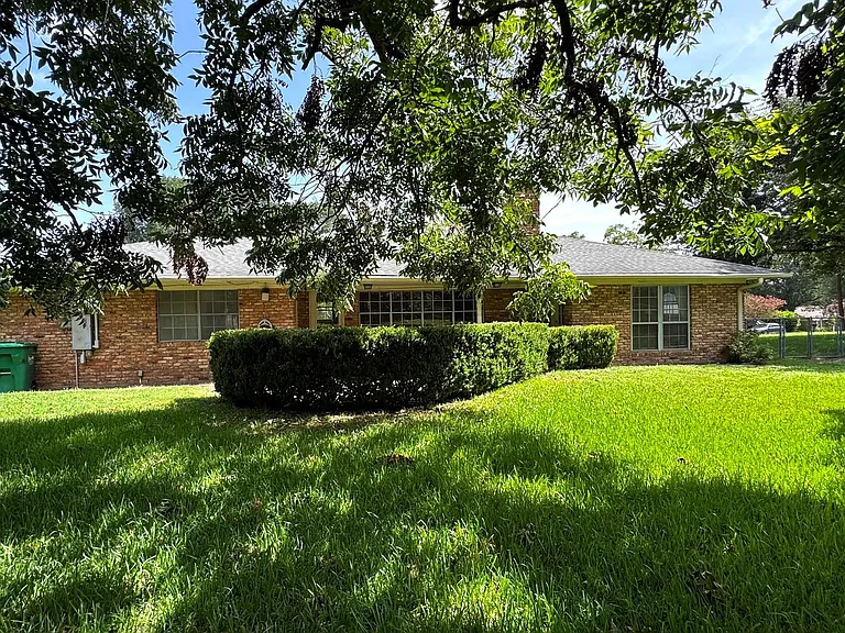 809 Atlow Dr — Photo 21