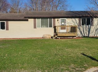898 Maple Dr, Dresser, WI 54020
