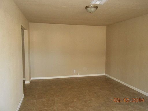4th image of 712 El Camino Ave