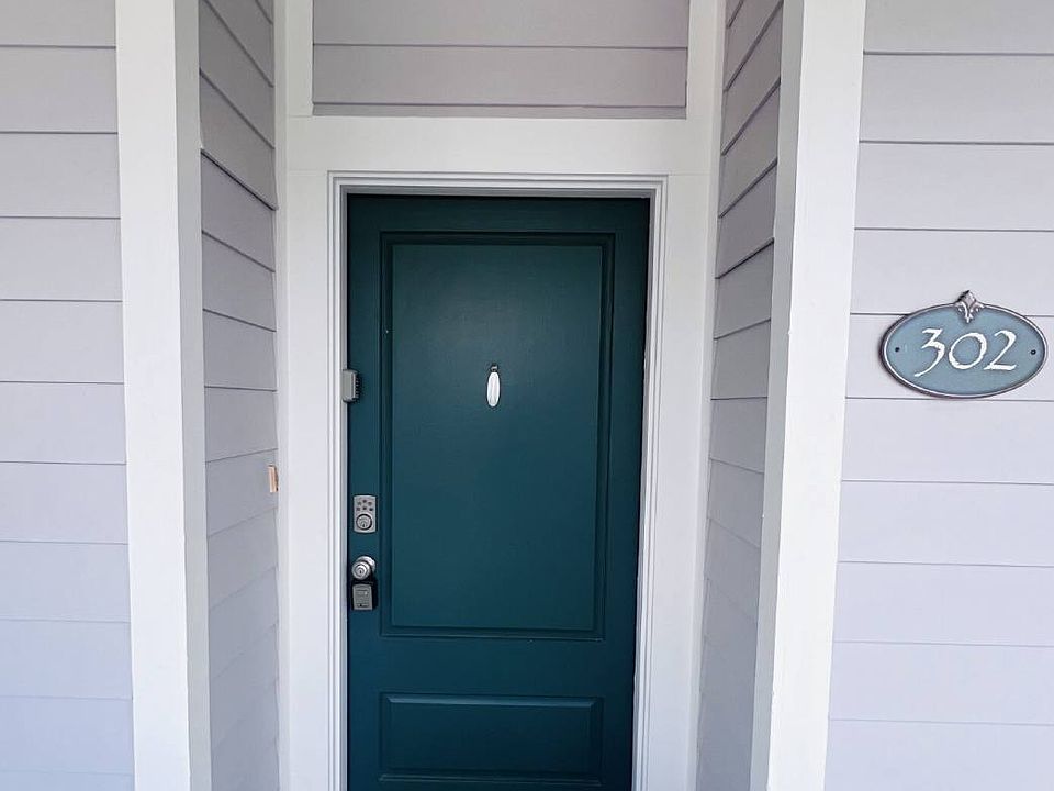 1st image of 159 Brooks St SE Unit 302