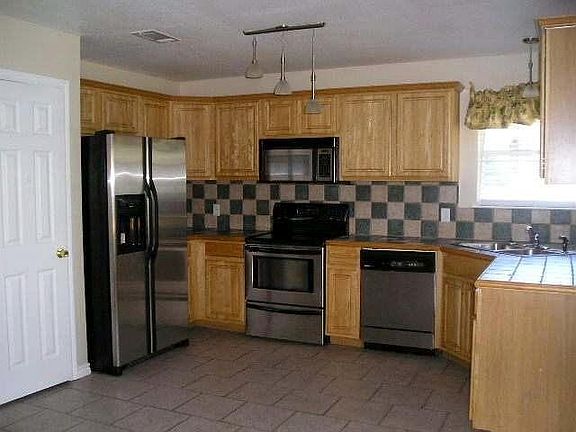 4th image of 118 Hassie Ln