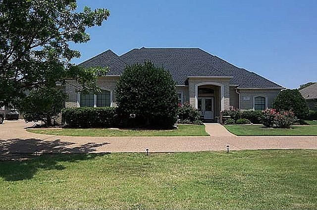 1st image of 10 Fair Green Dr