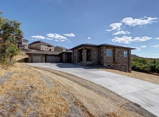 242 Castlemaine Pl, Castle Rock, CO 80104