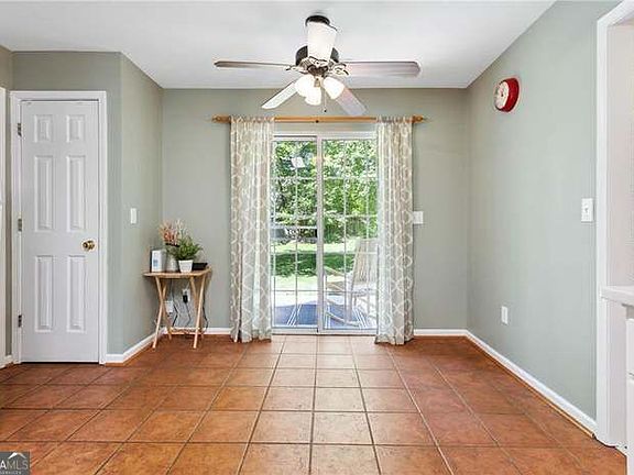 5th image of 1097 Dalesford Dr