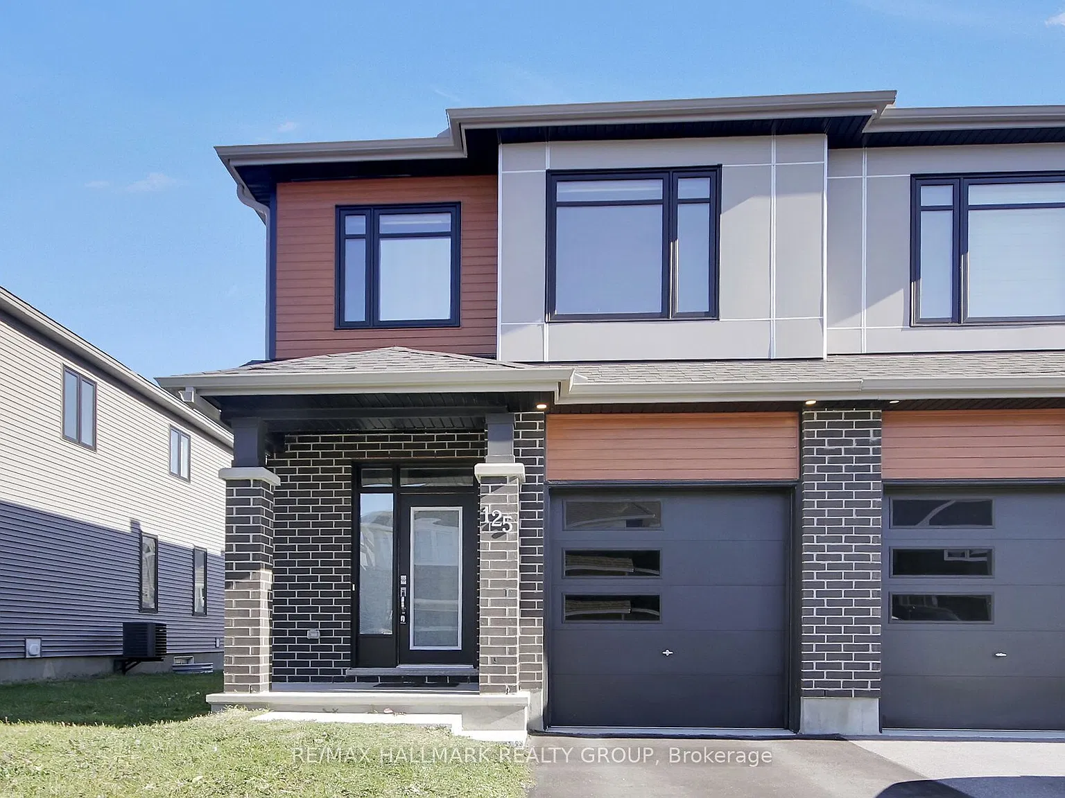 4 bed, $3,100 — Photo 1