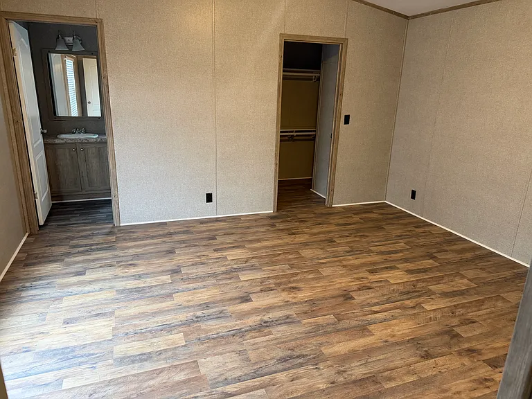 11851 S 161st West Ave — Photo 5