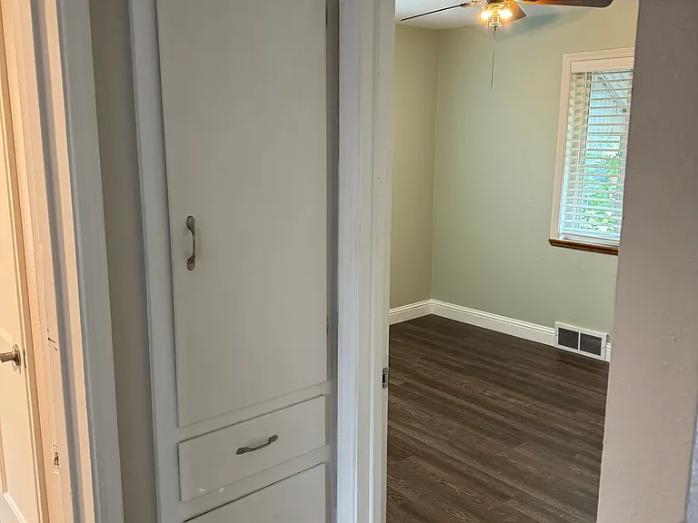 1054 Leyden St — Photo 38