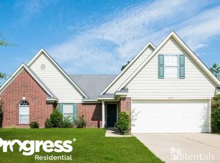8311 Manhatten Dr, Southaven, MS 38671
