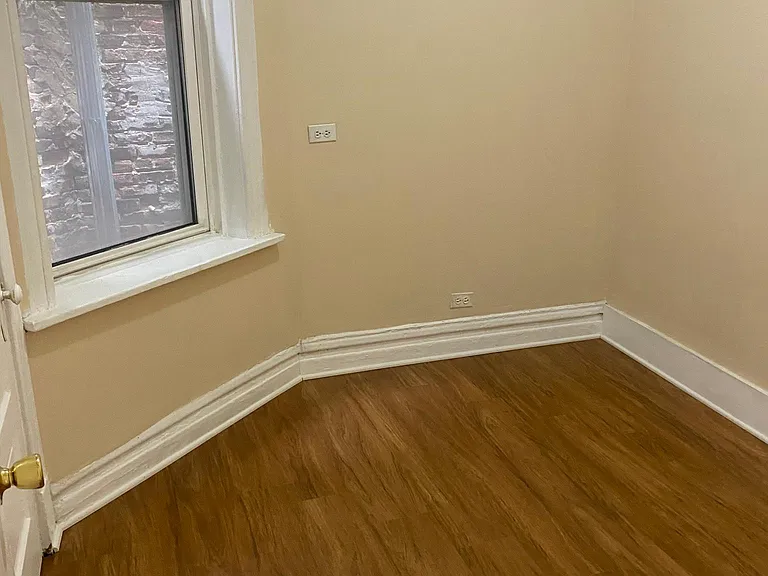 1101 S Racine Ave #2R — Photo 3