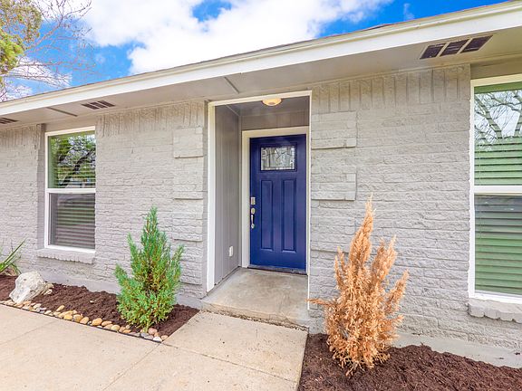 4th image of 1009 Rolling Green Dr