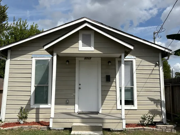 3717 Campbell St, Houston, TX 77026