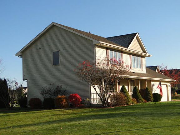 2nd image of 5940 Greenway Ln