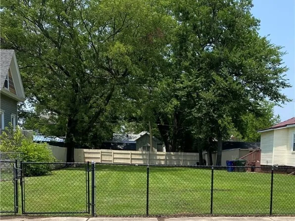 819 N 14th St, Fort Smith, AR 72901