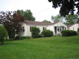 14 Valley Brook Rd, Rocky Hill, CT 06067