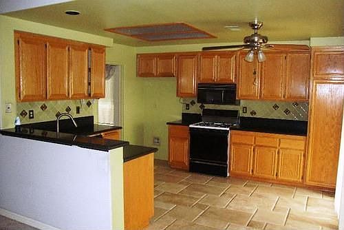 4th image of 2964 Pembroke Cir