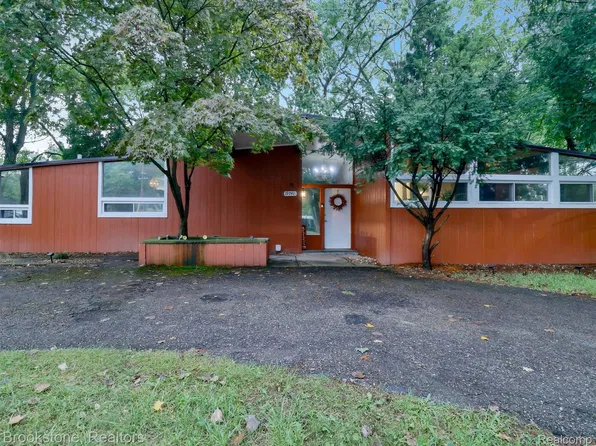 19741 Mahon St, Southfield, MI 48075
