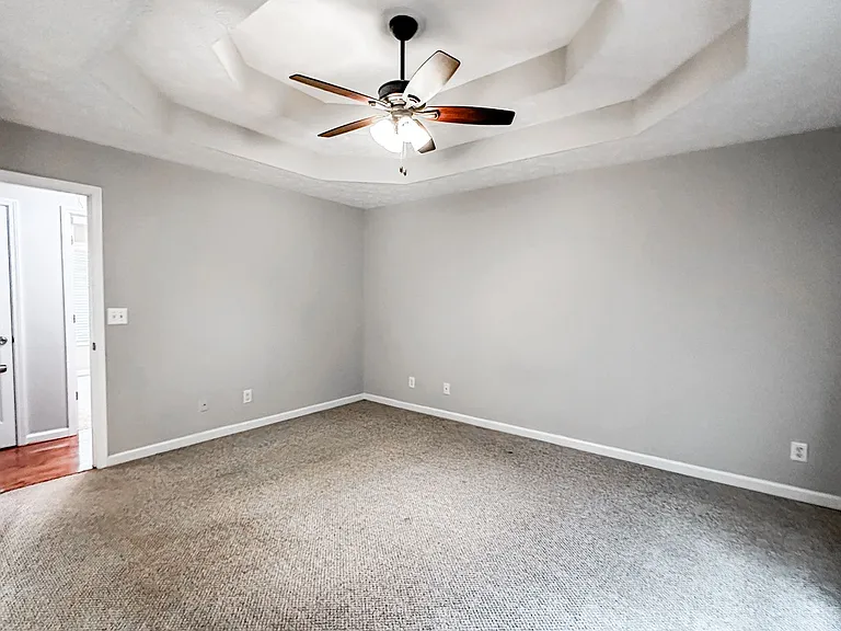 6410 Janton Way — Photo 14